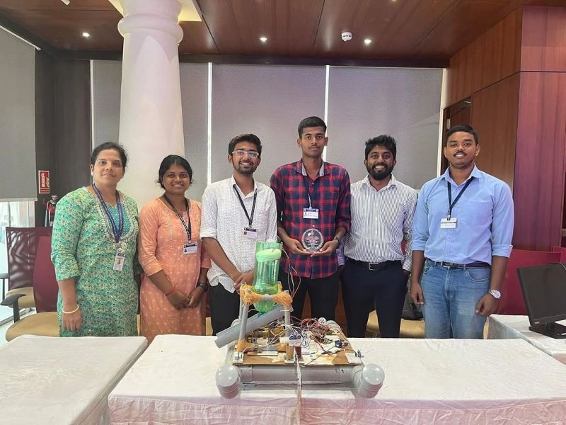 AquaFeeder Team at Converge 2.0